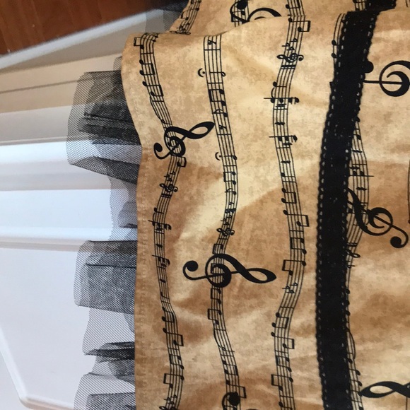 Dress - Picture 3 of 5